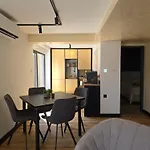 Oli 2 Apartment *